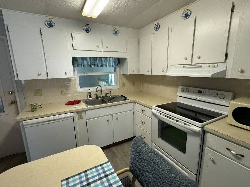 315 Murray Drive a Lakeland, FL Mobile or Manufactured Home for Sale